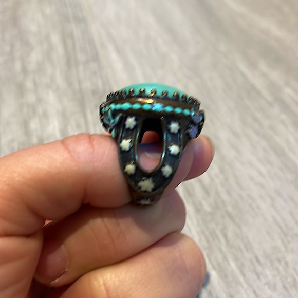 Boho-style chunky turquoise ring. - Picture 4 of 5